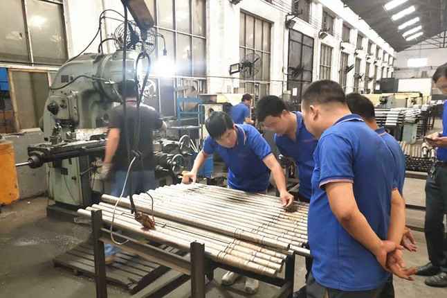华体网页版登录入口-华体(中国)每周对各个工序进行质量监督检验的现场。
